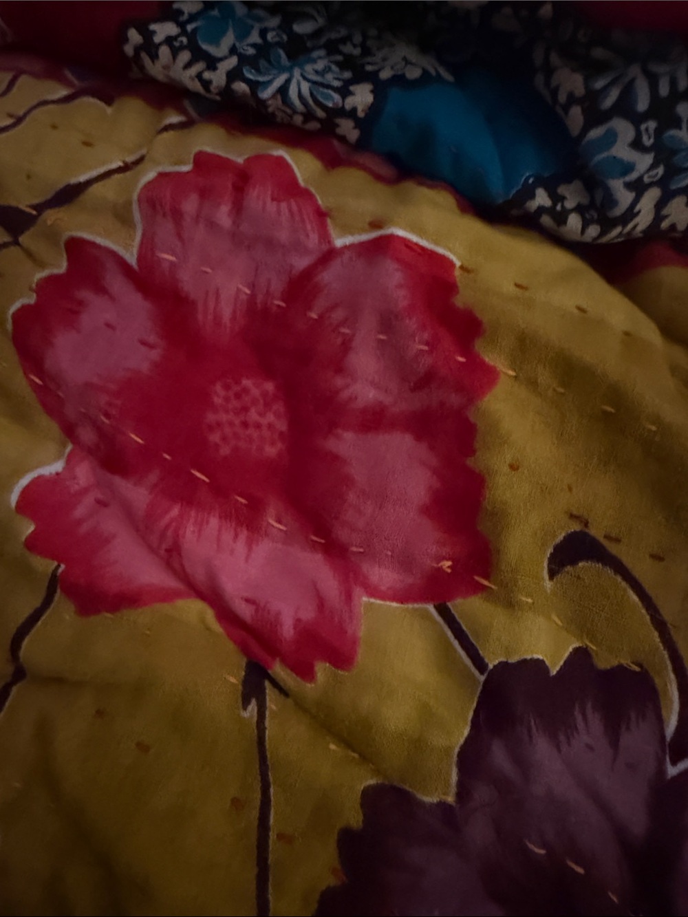 LAST ONE!!  Colorful Floral Kantha Patchwork Quilt Throw - Picture 5 of 10